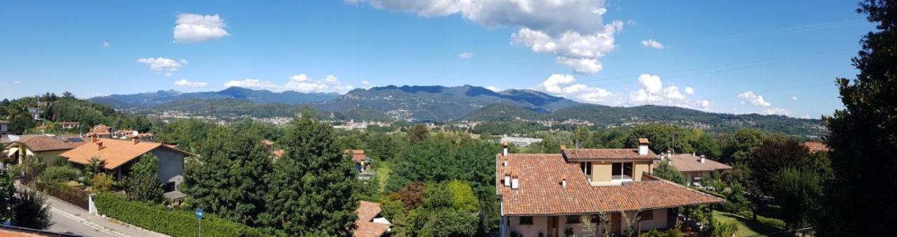 B&B Villa Mirella Casnate Con Bernate Exteriör bild